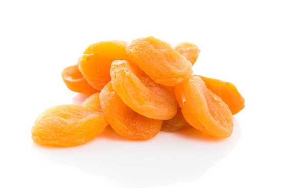 Organic apricot resmi