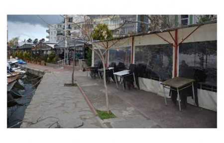 Satıcı için resim akg