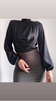 Picture of Saten Siyah Altı Çıtçıtlı bluz