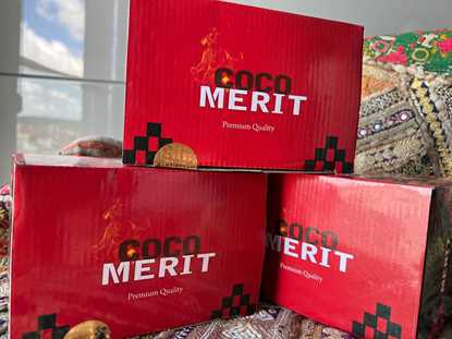 Coco Merit resmi