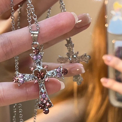 Y2K Zircon Cross Necklace Pink Purple Love Heart Cross Pendant Necklace for Women Gothic Jewelry resmi